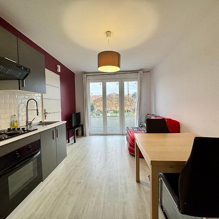 Domaine Des 5 Roses - Rose Rouge Apartamento La Guierche Exterior foto